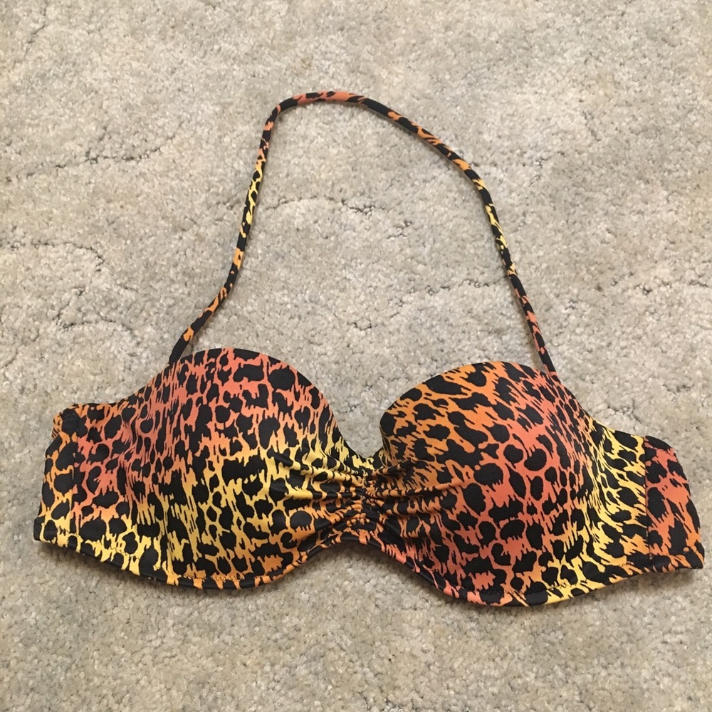 Victoria’s Secret Strapless Leopard Print Halter